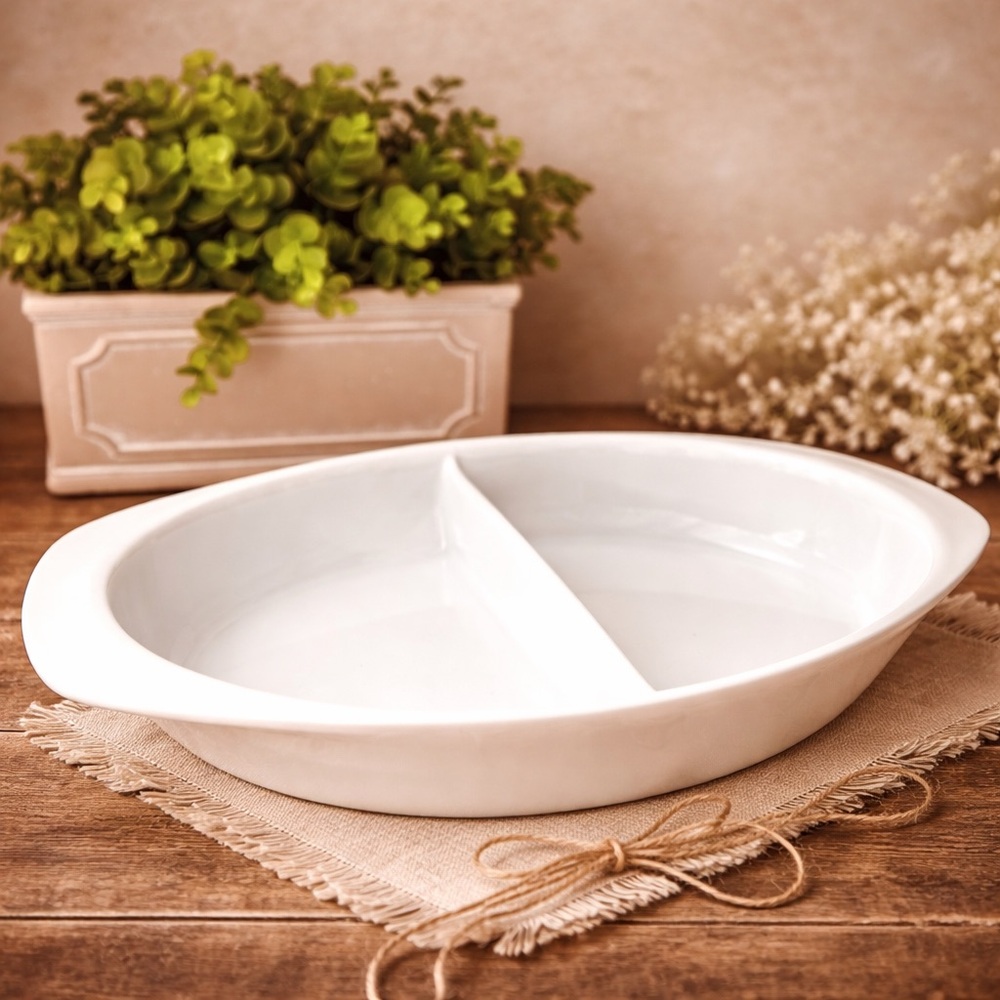 Vintage Pyrex Oval Divided Casserole‎ Dish Farmhouse Country Cottage Home Decor
